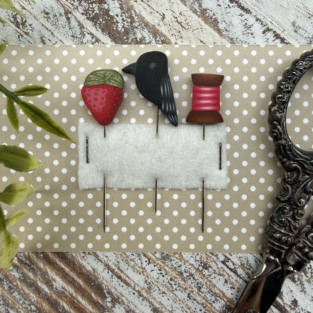 Strawberry and Thread - Hand made Pin set by Puntini Puntini PREORDER