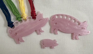 Piggy Acrylic Thread Keep by Willoughby Ann