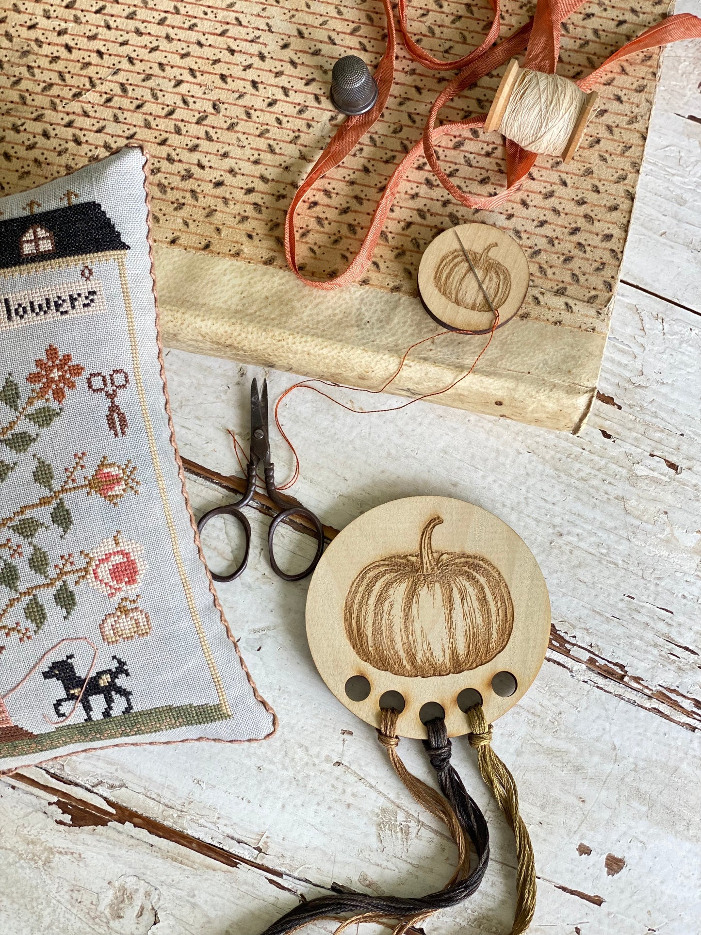 Pumpkin Thread Board by Stacy Nash Primitives