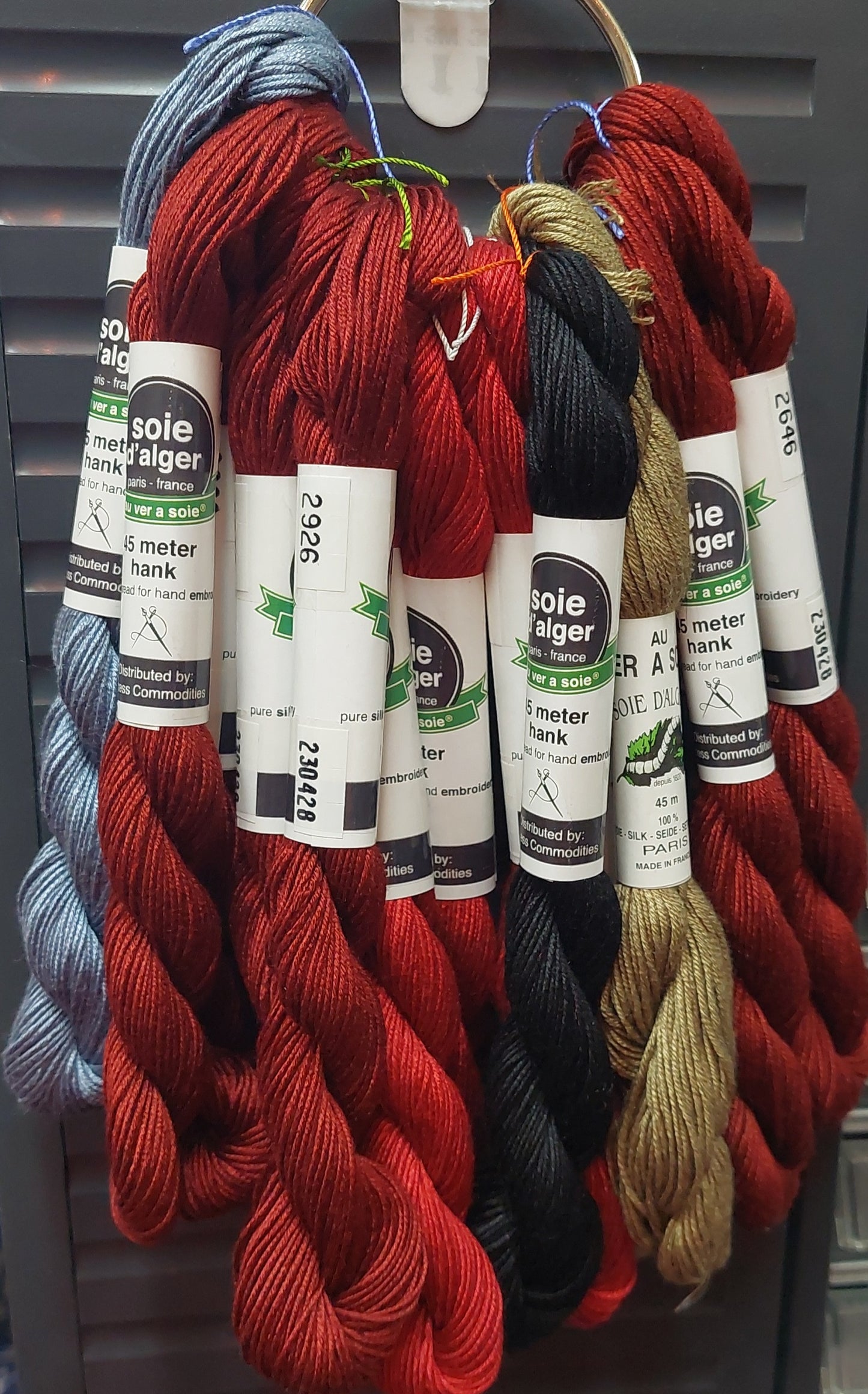 Au Ver a Soie d'Alger - 45m Hank