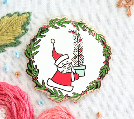Vintage Santa Needleminder by Flamingo Toes