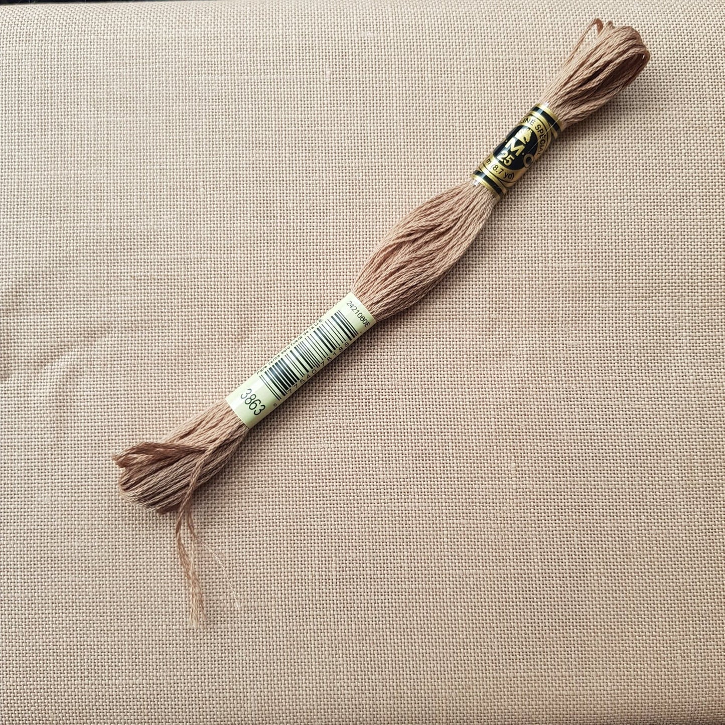 32 Count Wichelt Linen - Amber