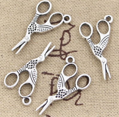 Scissors Charm 28mm