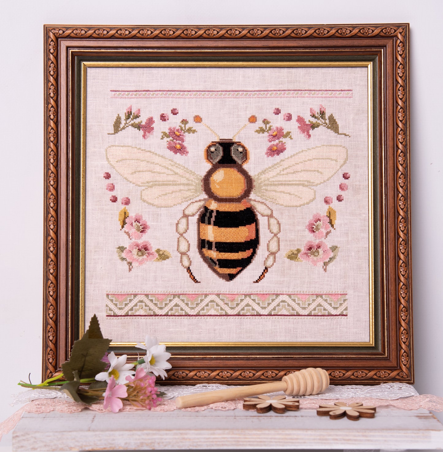 Bee and Blossoms - Cross Stitch Pattern by Samplers & Primitives PREORDER