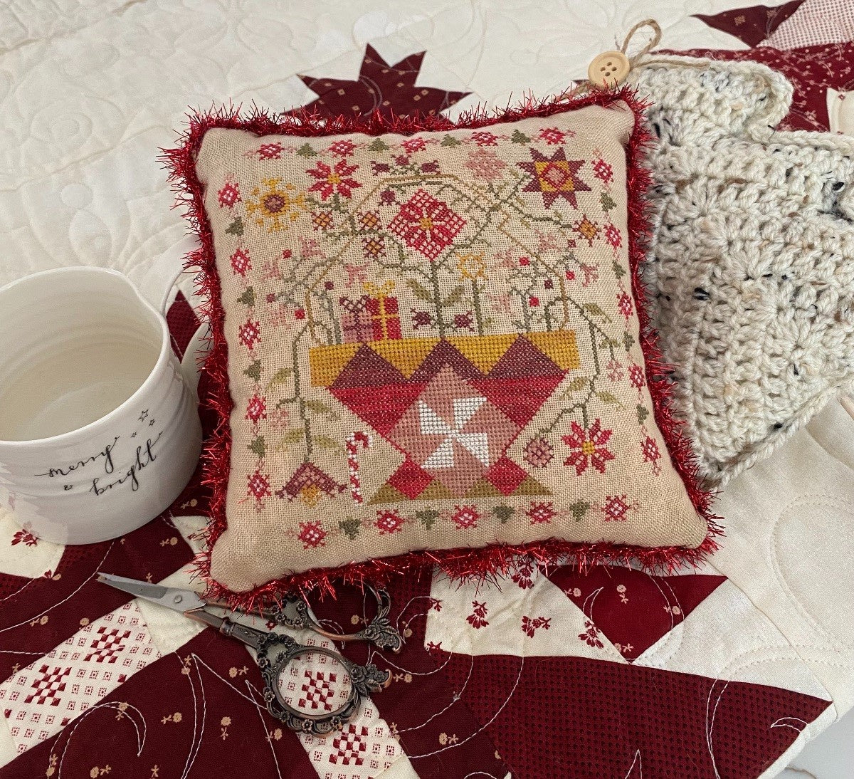 Betsy's Christmas Basket - Cross stitch pattern by Pansy Patch