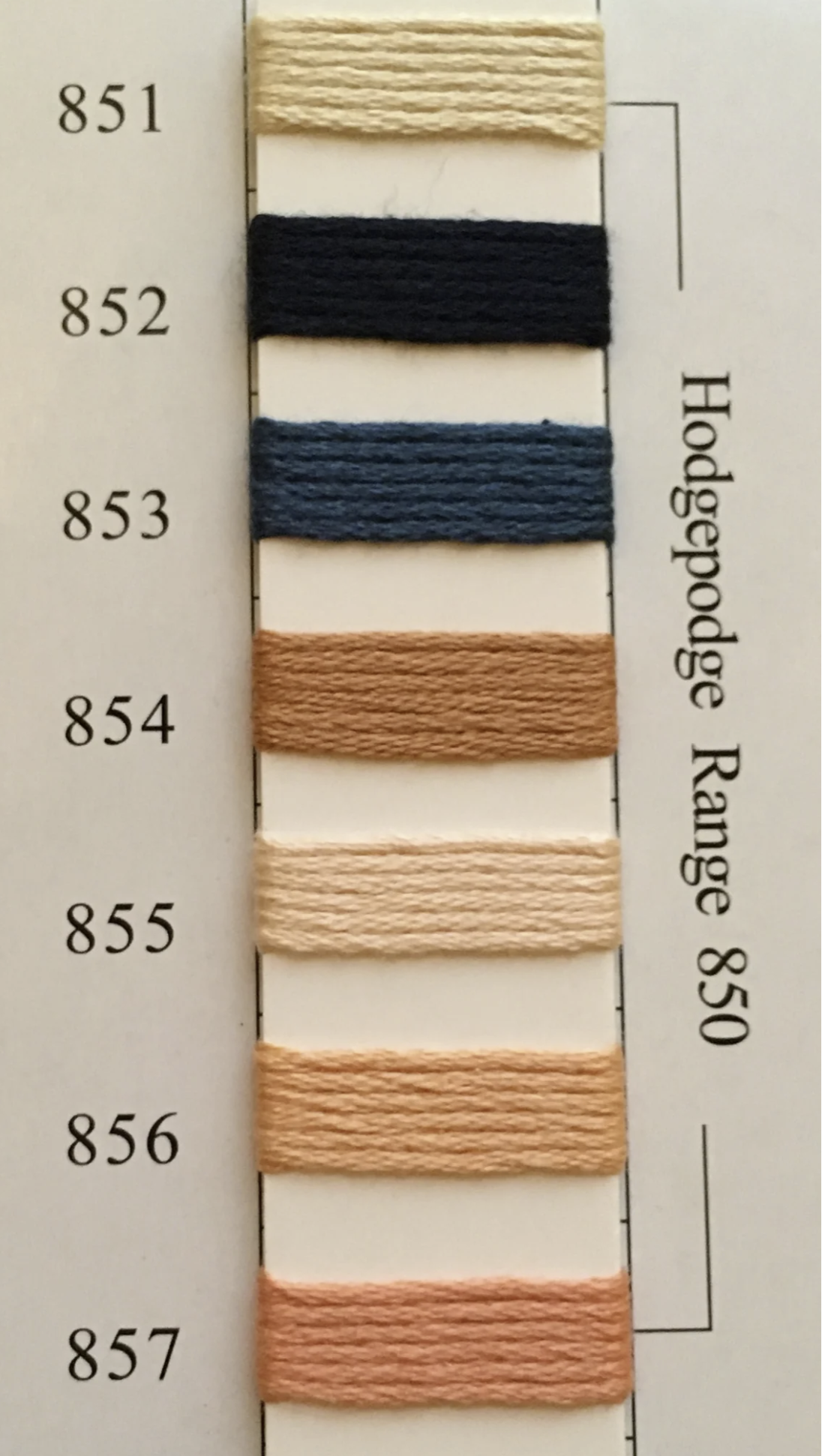 Needlepoint Inc Silk (NPI) 800 - 899