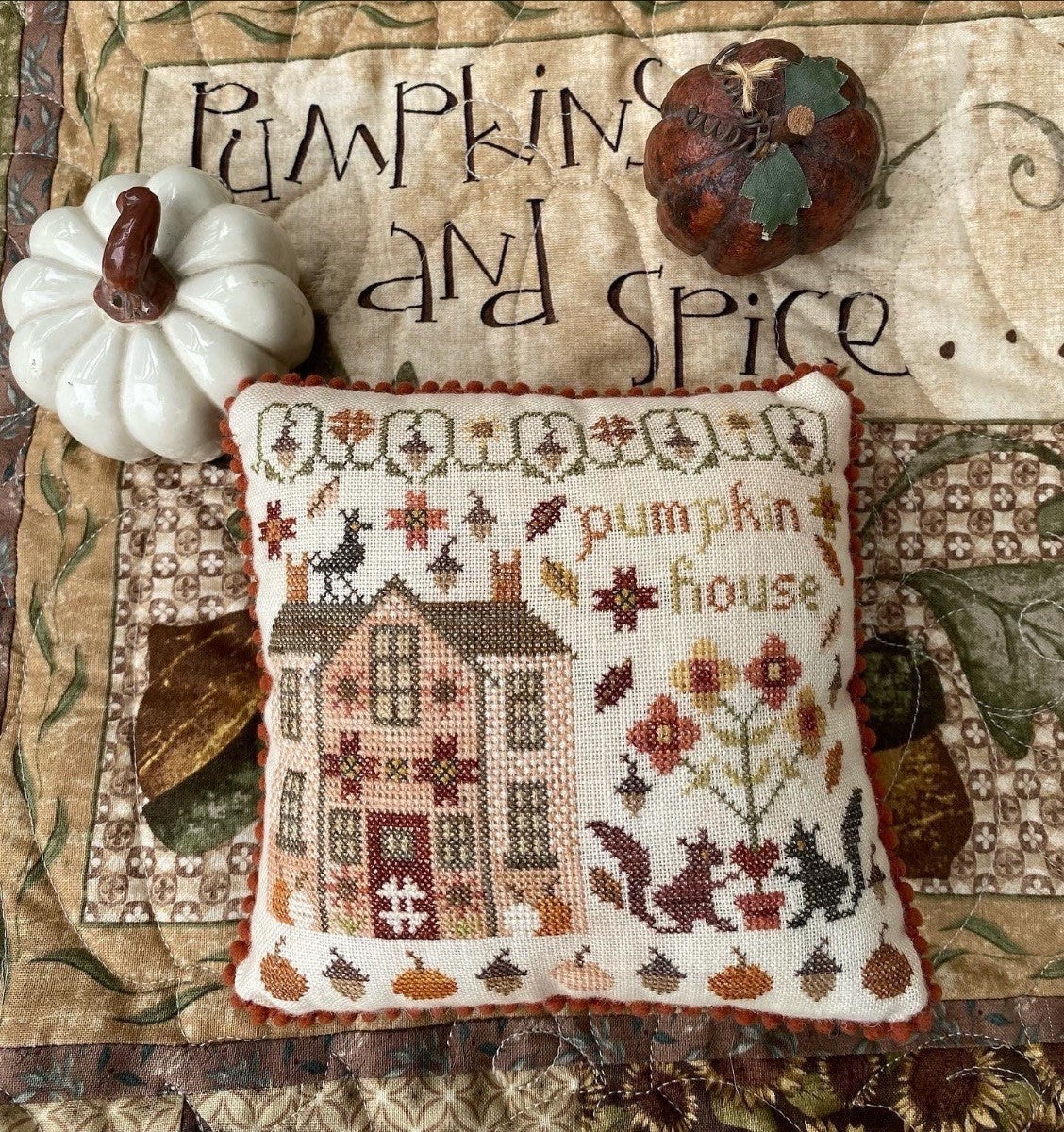 Pumpkin House - Cross stitch pattern by Pansy Patch