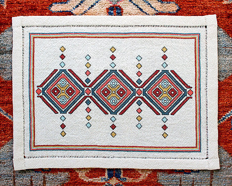 Etruscan Diamonds Table Mat - Cross Stitch Pattern by Avlea